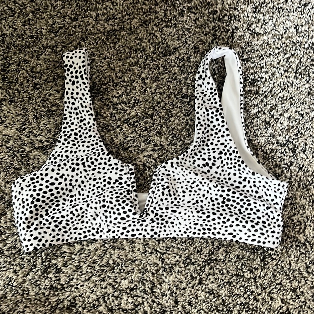 Shein swim top!! (size s)